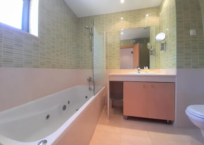 Paula With Private Pool Close To The And Strip * Albufeira