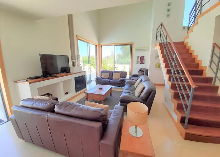 Villa Paula With Private Pool Close To The And Strip Albufeira